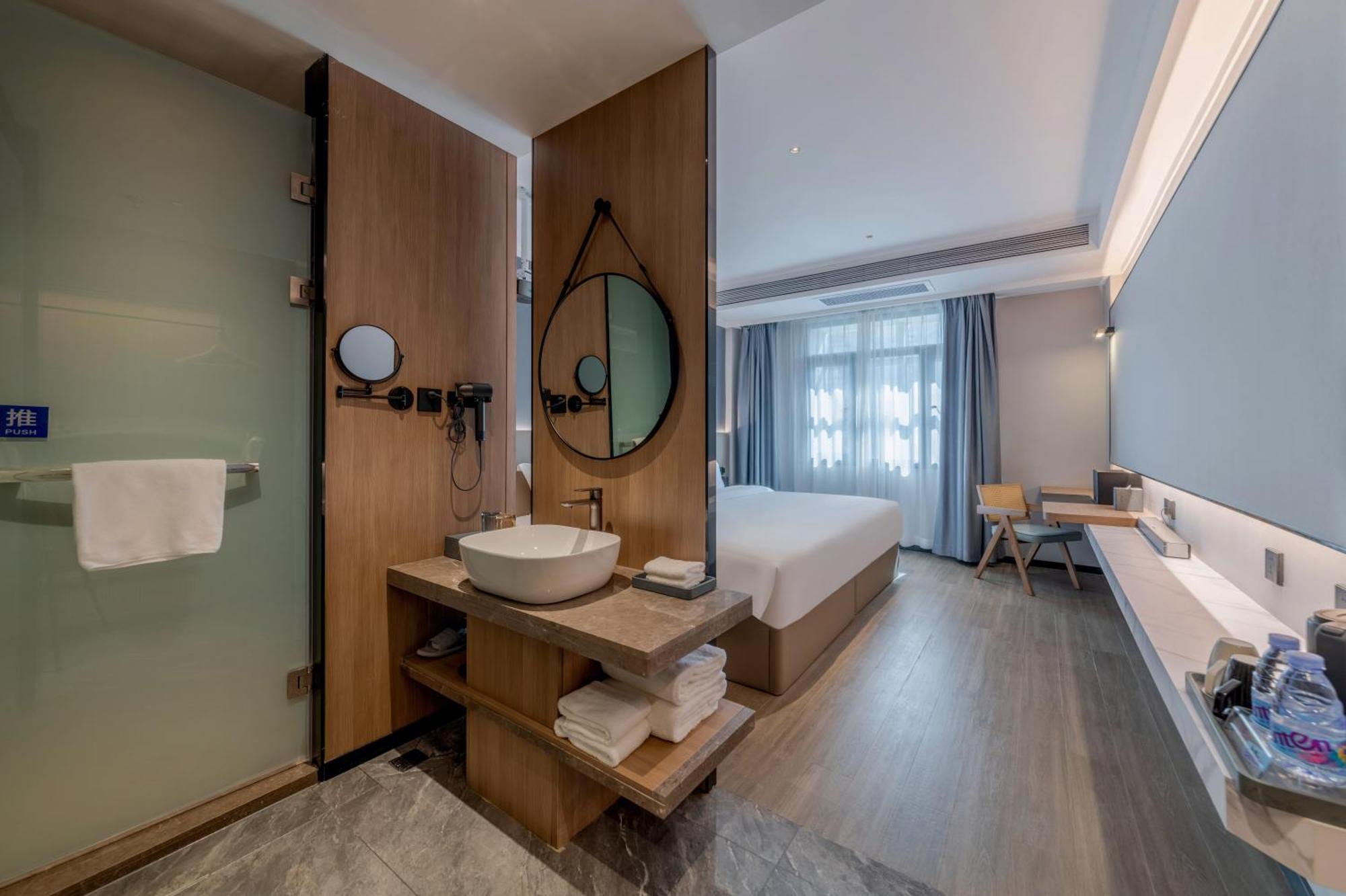 Luyue Hotel Movie Hotel Huaqiangbei Convention And Exhibition Center Branch Shenzhen Eksteriør bilde