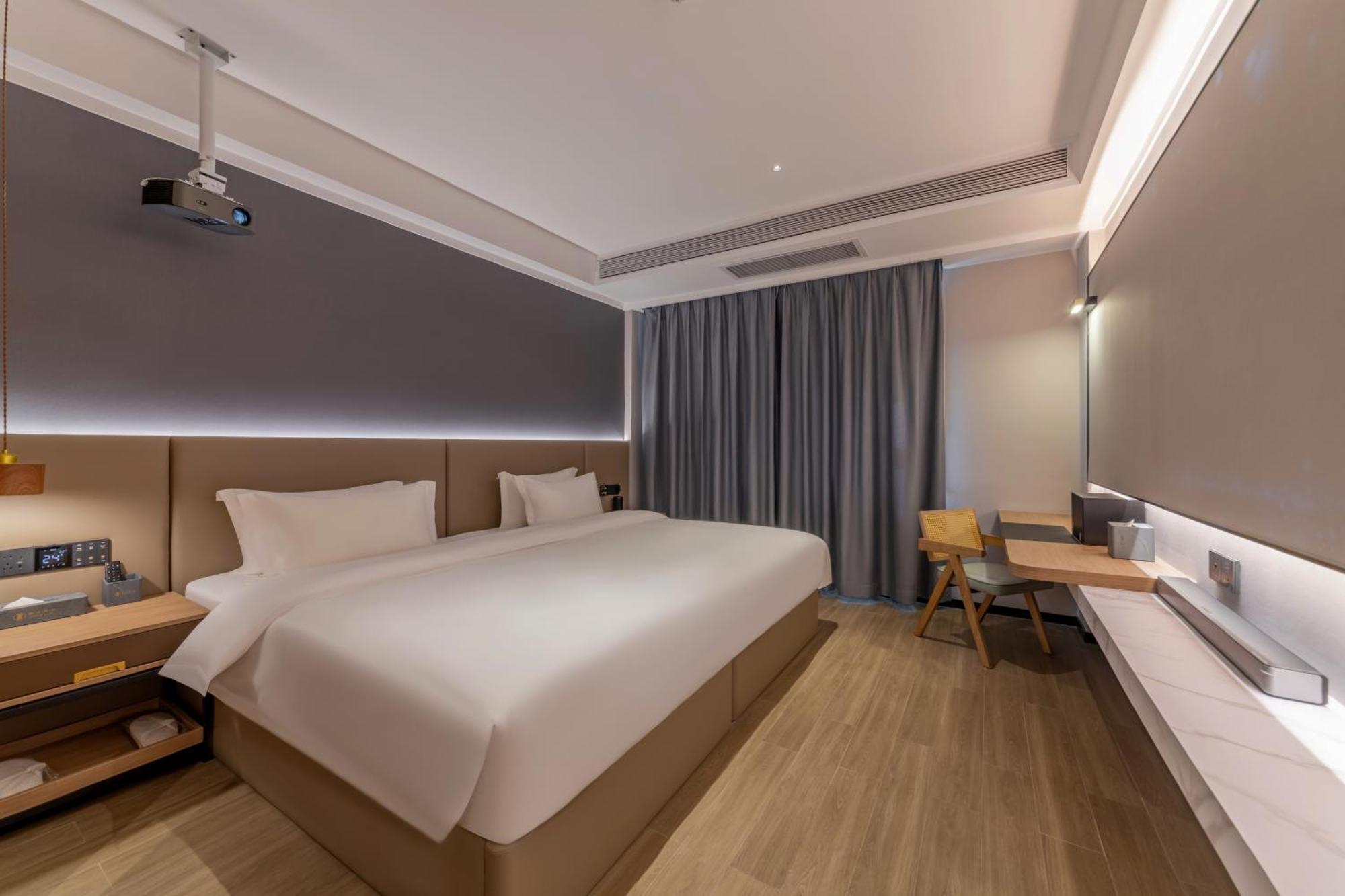Luyue Hotel Movie Hotel Huaqiangbei Convention And Exhibition Center Branch Shenzhen Eksteriør bilde