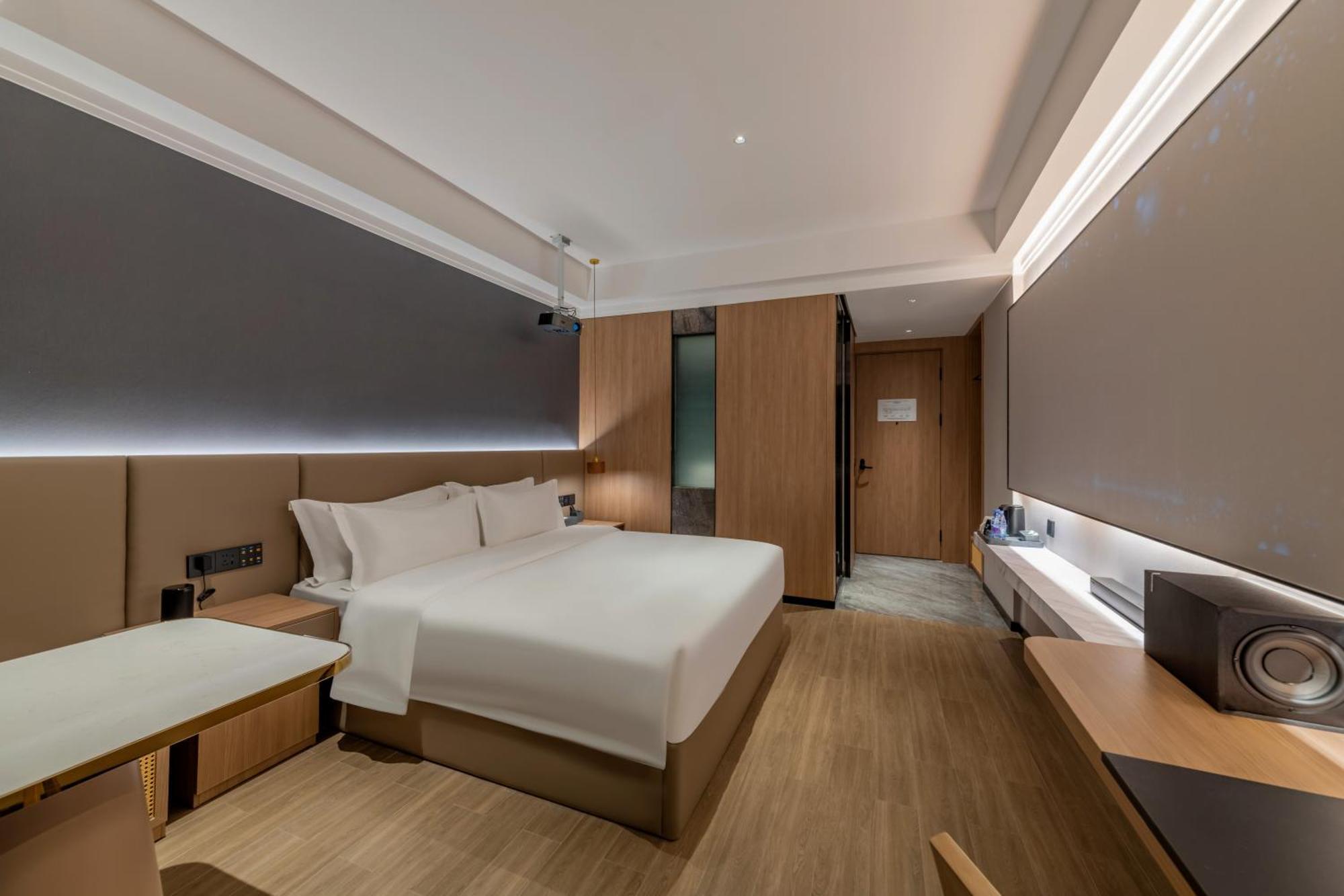 Luyue Hotel Movie Hotel Huaqiangbei Convention And Exhibition Center Branch Shenzhen Eksteriør bilde